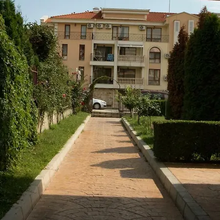 Privat Studio Paradise Dreams Апартамент *